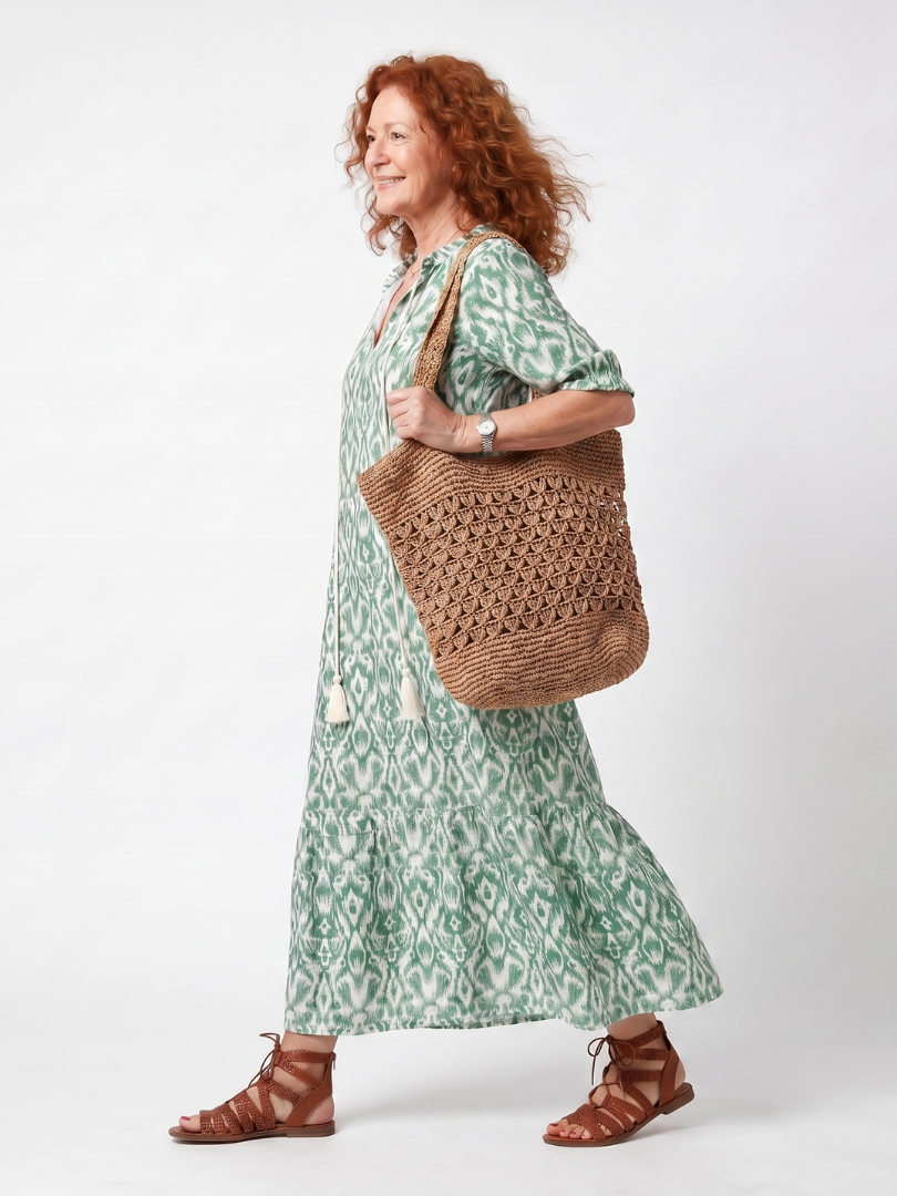 Ilara | Vestido midi estampado com decote em V e cordões com borlas