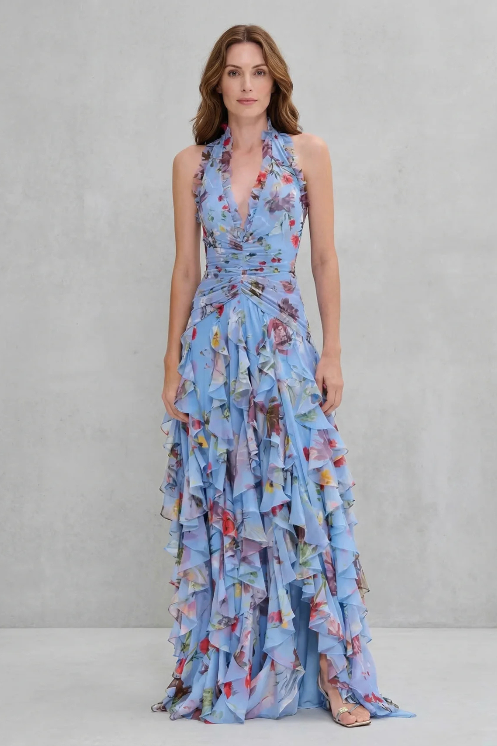 Belladina | Romântica Cascata de Rosas – Vestido longo com decote à americana