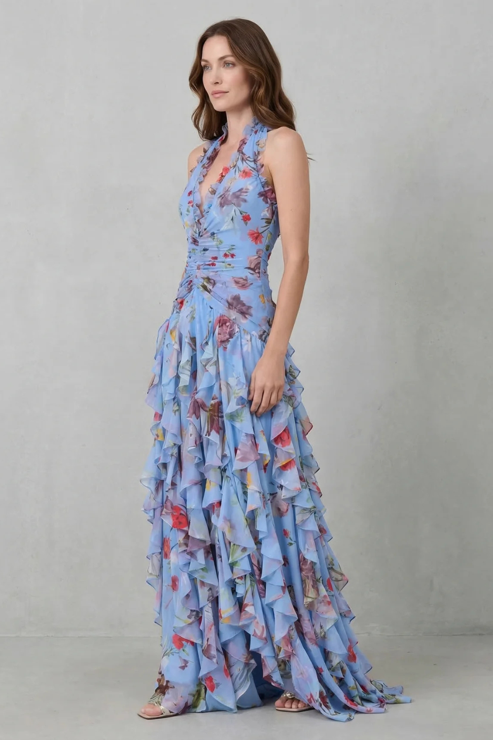 Belladina | Romântica Cascata de Rosas – Vestido longo com decote à americana