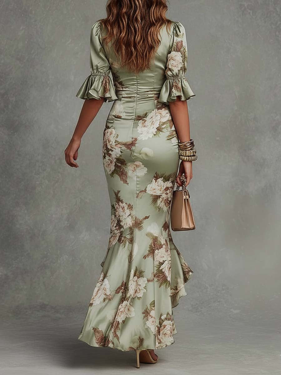 Anna – Vestido longo assimétrico de cetim verde com decote em V