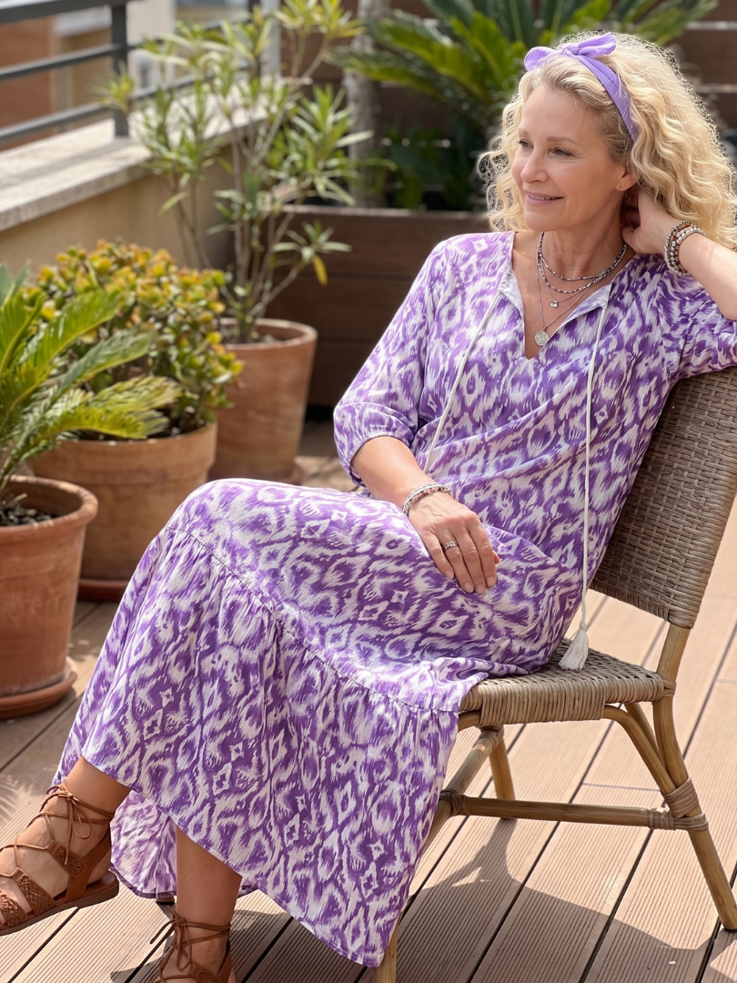 Penelope | Vestido midi estampado com cordões com borlas