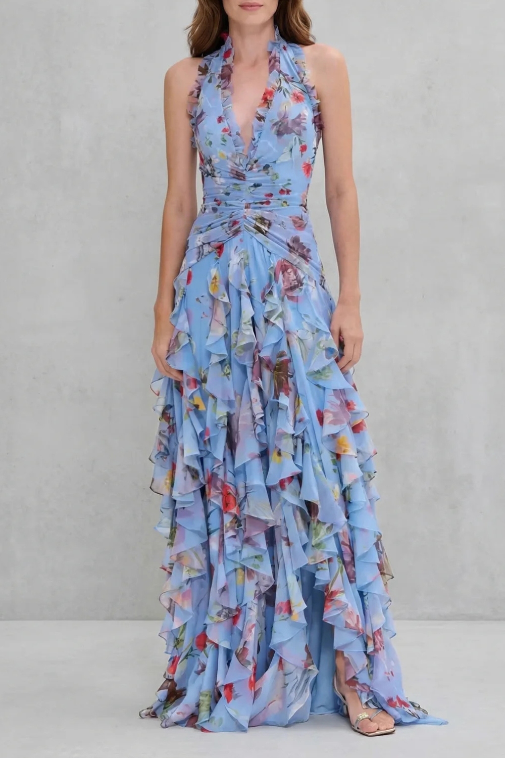 Belladina | Romântica Cascata de Rosas – Vestido longo com decote à americana