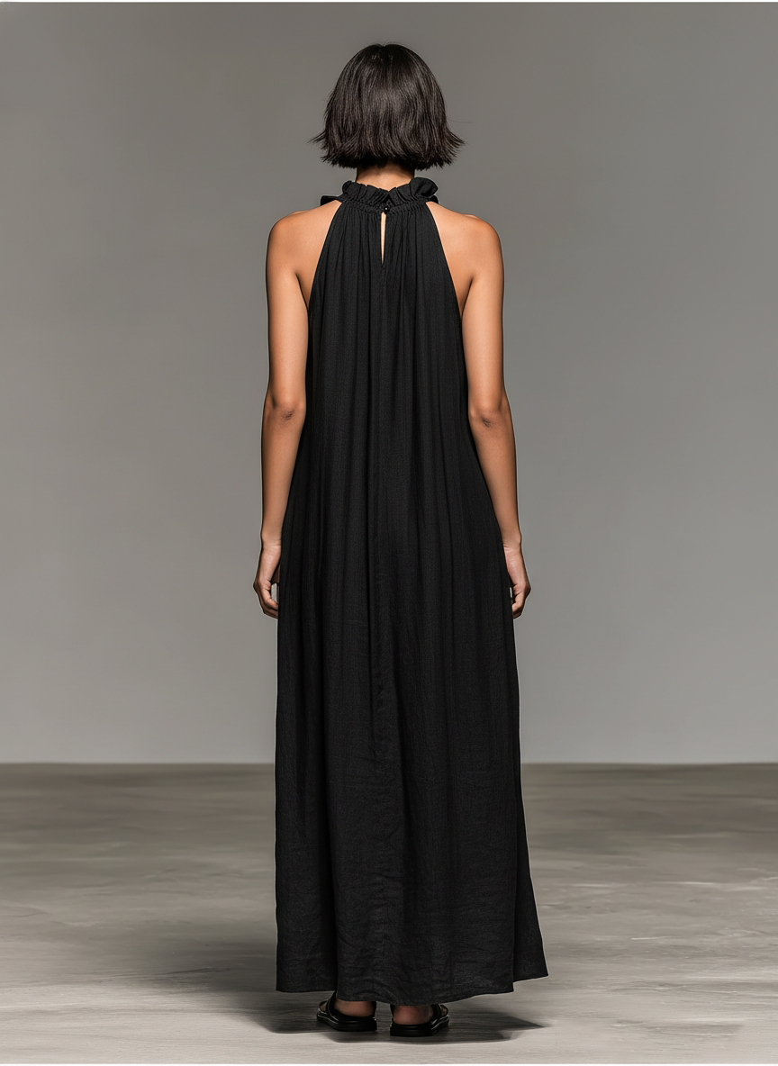 Vestido maxi sem mangas, em uma mistura de linho, com detalhes de folhos