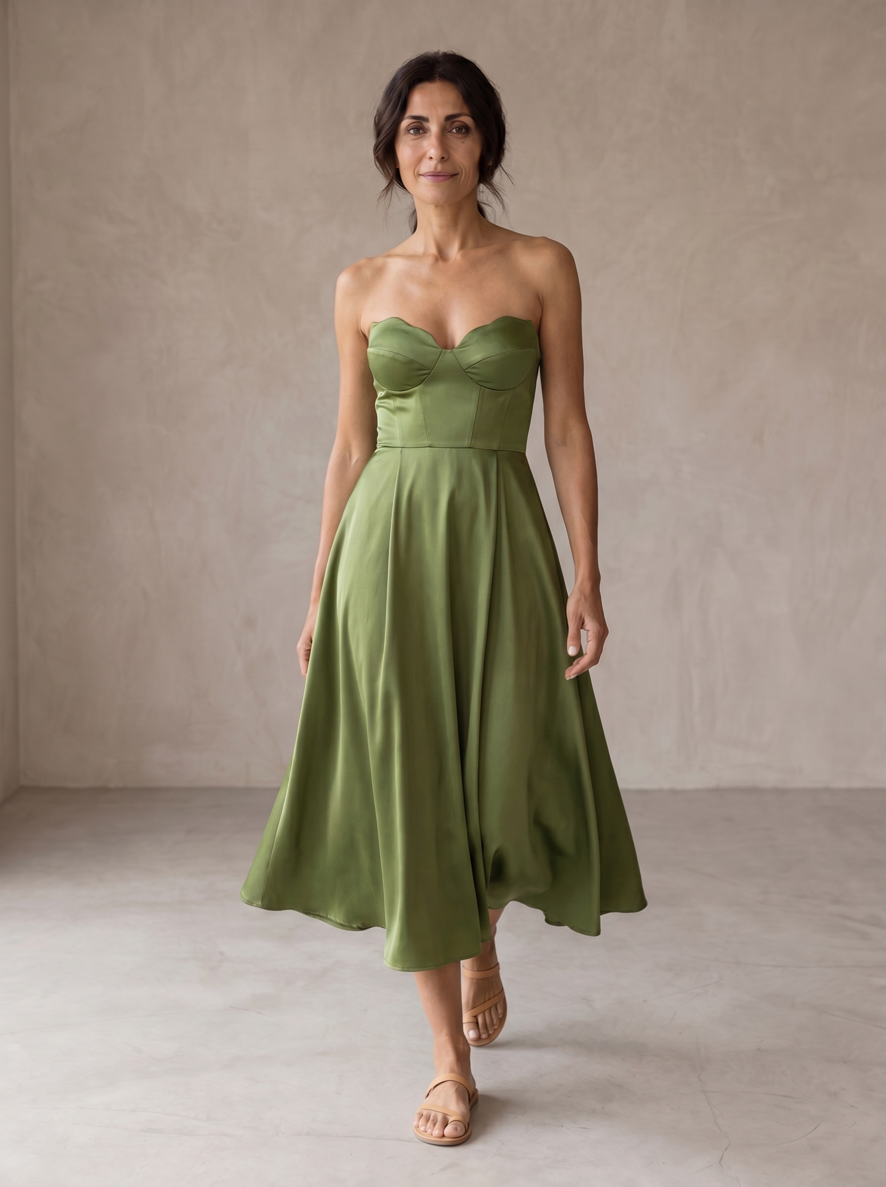 Liora | Vestido midi elegante sem alças
